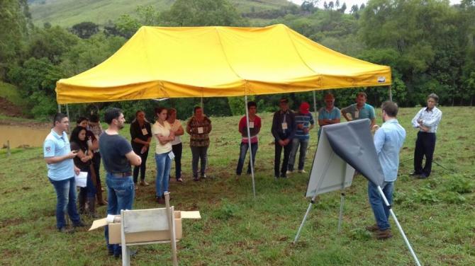 Emater e Secretaria de Agropecuária realizam dia de Campo na Comunidade de Rio da Prata